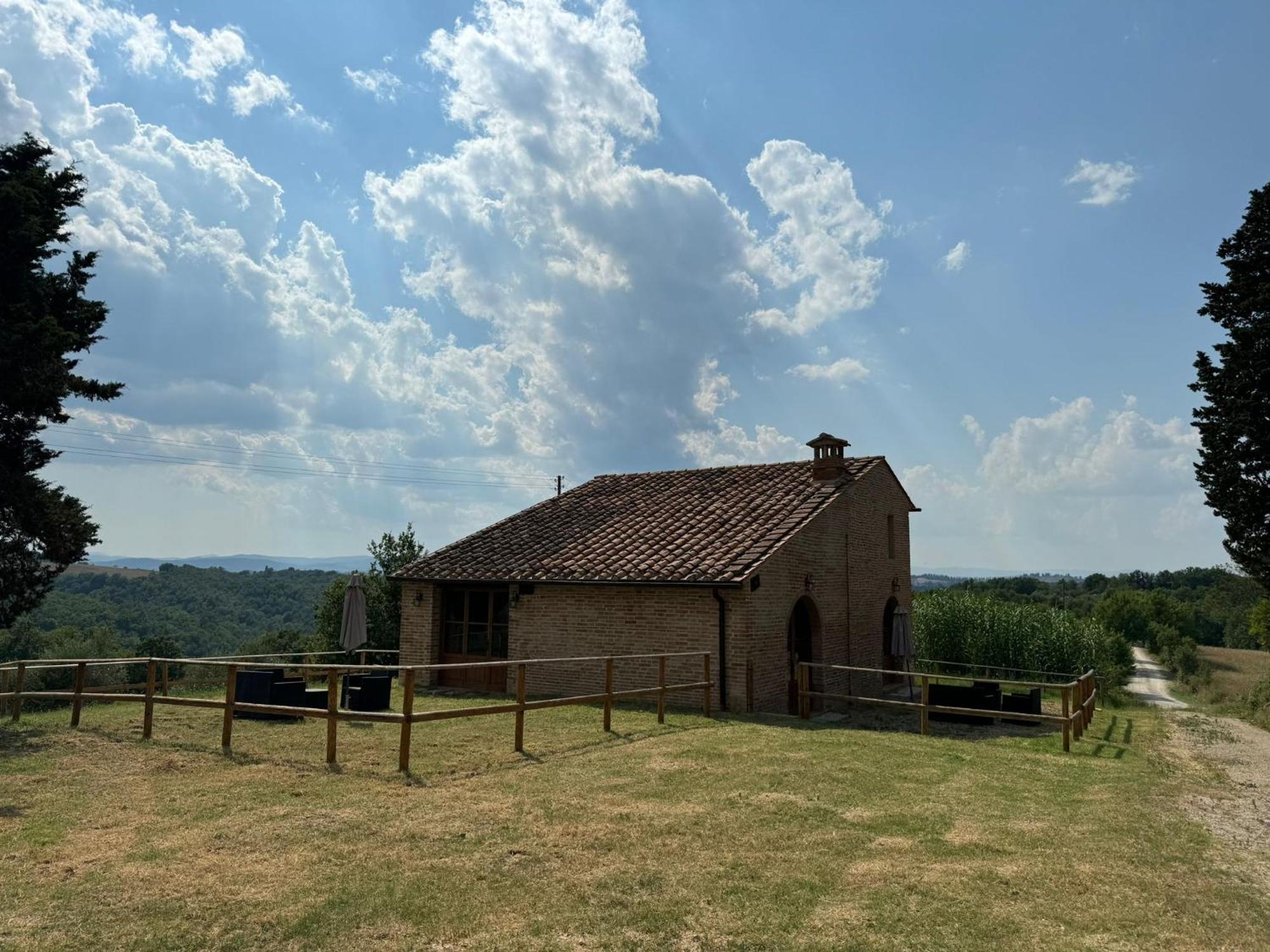 Agriturismo Diffuso Monte Oliveto Maggiore Chiusure Екстер'єр фото